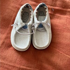 Wally Patriotic Hey Dude Kids' Cream Shoes